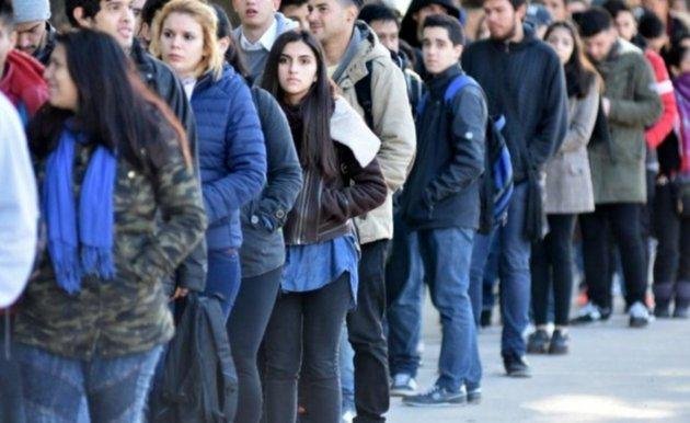 El desempleo subió al 7,7% y afecta a 1,7 millones: la situación en el Gran La Plata