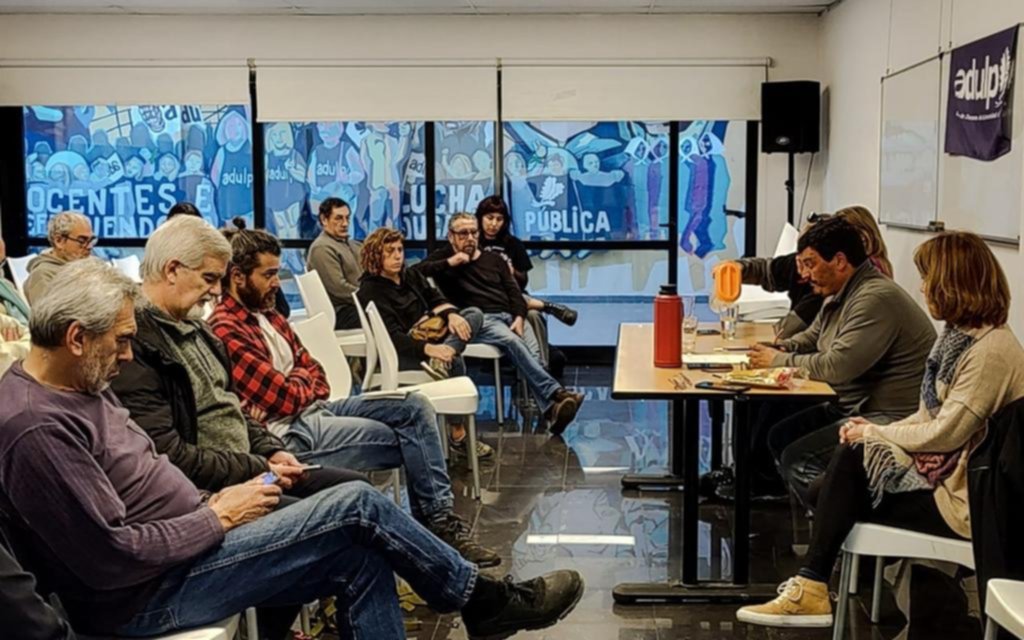 Banderazo, clases públicas y marcha de antorchas en la UNLP: así serán las protestas en las 3 jornadas que arrancan este martes