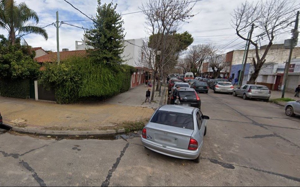 Persecución y dos detenidos a metros de un colegio en Barrio Norte