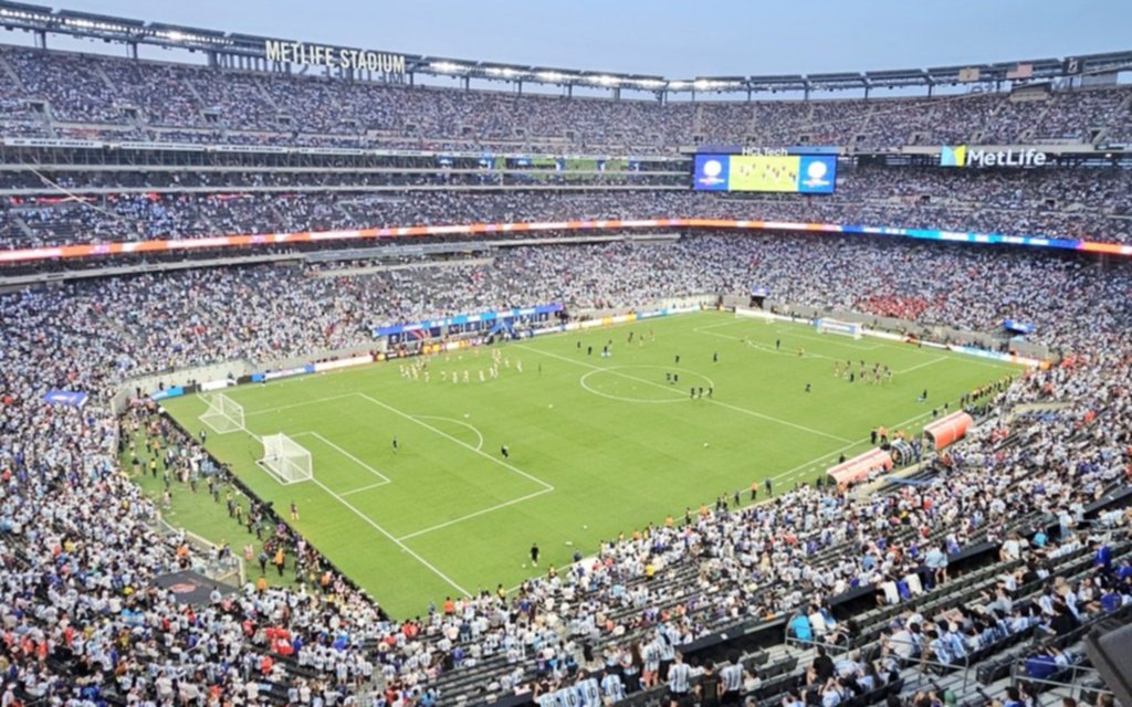 Se picó en la previa de Argentina vs Chile por Copa América: incidentes entre hinchadas