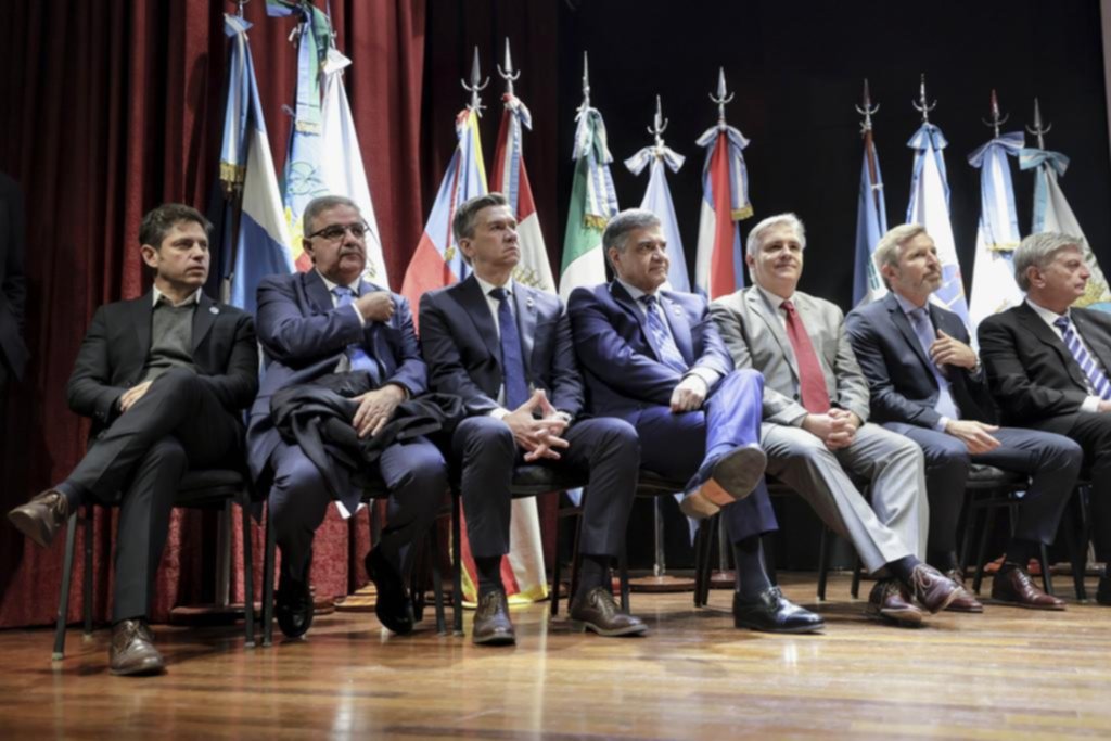 La AMIA convocó a gobernadores a un encuentro por la memoria