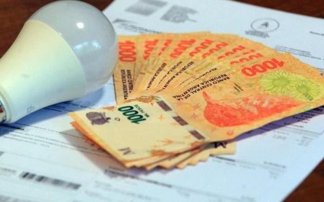 Aprobaron el aumento de las boletas de luz en La Plata: el nuevo cuadro tarifario y el impacto