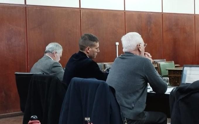 El juicio oral contra el urólogo de La Plata: “No se puede confundir una práctica médica con una masturbación”, declararon las peritos