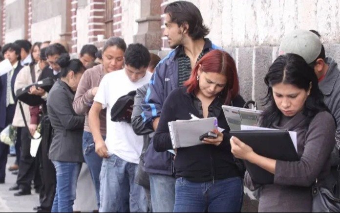 La desocupación entre los menores de 30 años duplica al desempleo general