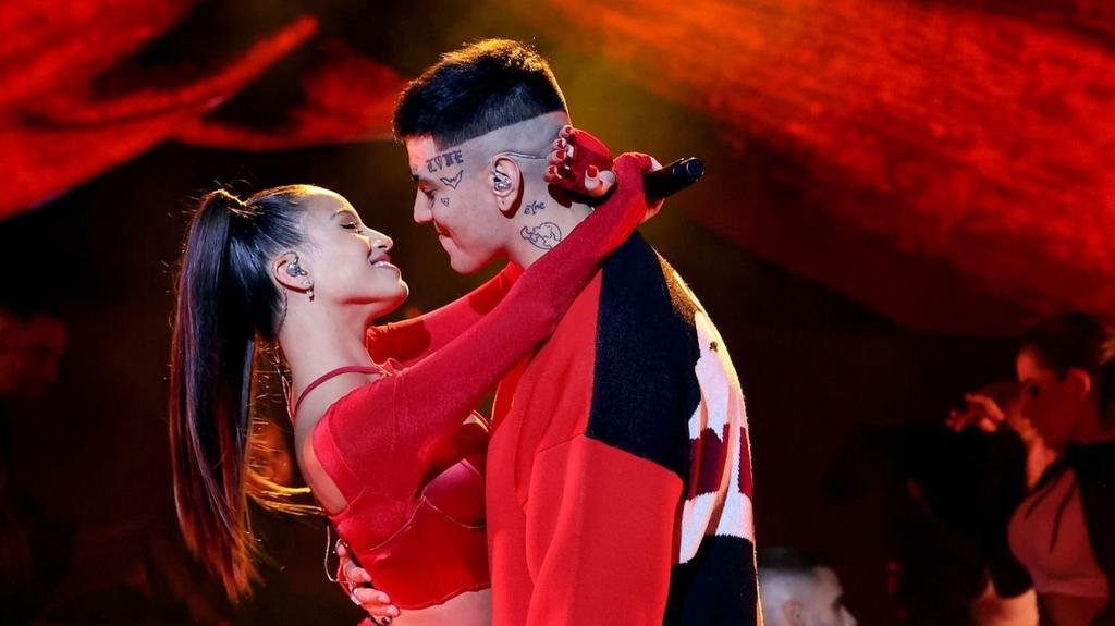 Duki y Emilia, ¿se casan en agosto?