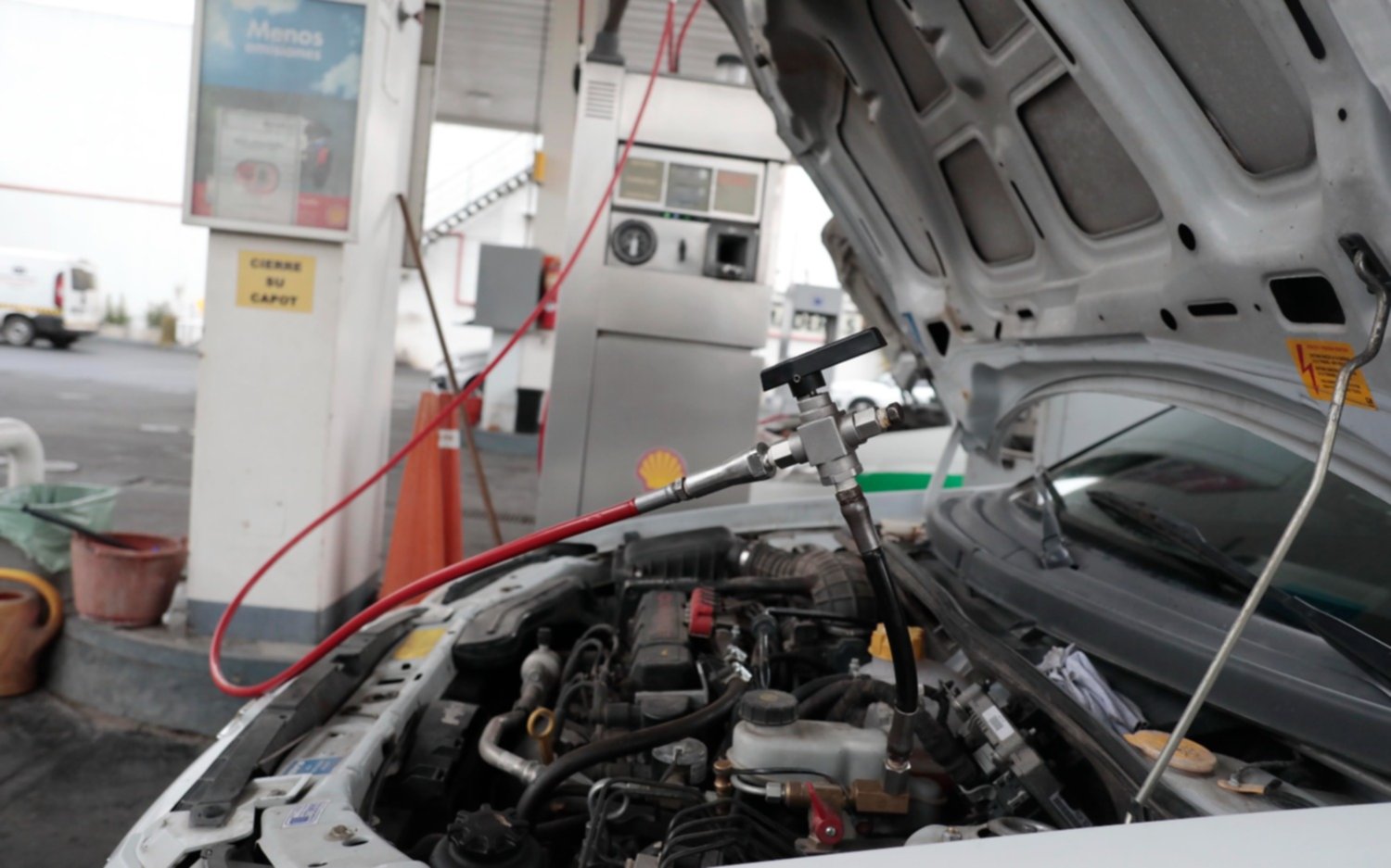 En La Plata, los taxistas ahora tendrán prioridad para cargar GNC en las estaciones de servicio