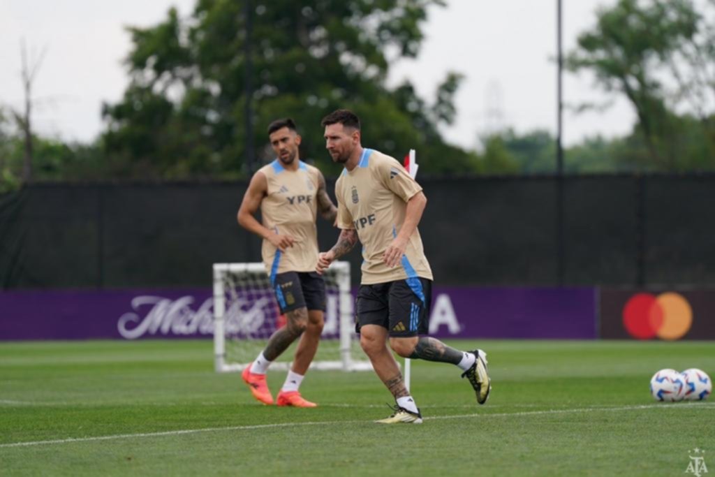 Scaloni, con bajas: Messi tendrá descanso por la molestia, mientras que Acuña se lesionó