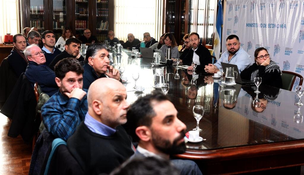 Provincia: reabren la paritaria de estatales y docentes pero advierten que la situación financiera empeoró