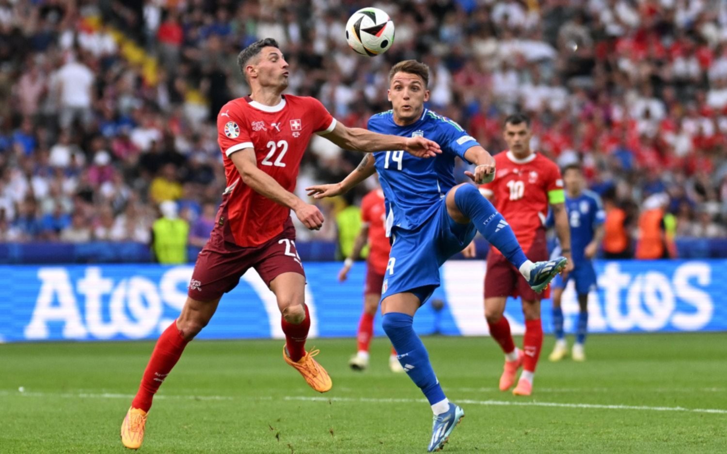 Suiza dio un batacazo y venció 2 a 0 a Italia en los octavos de final de la Eurocopa