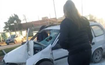 Impactante choque en La Plata: manejaba alcoholizado y hay tres heridos