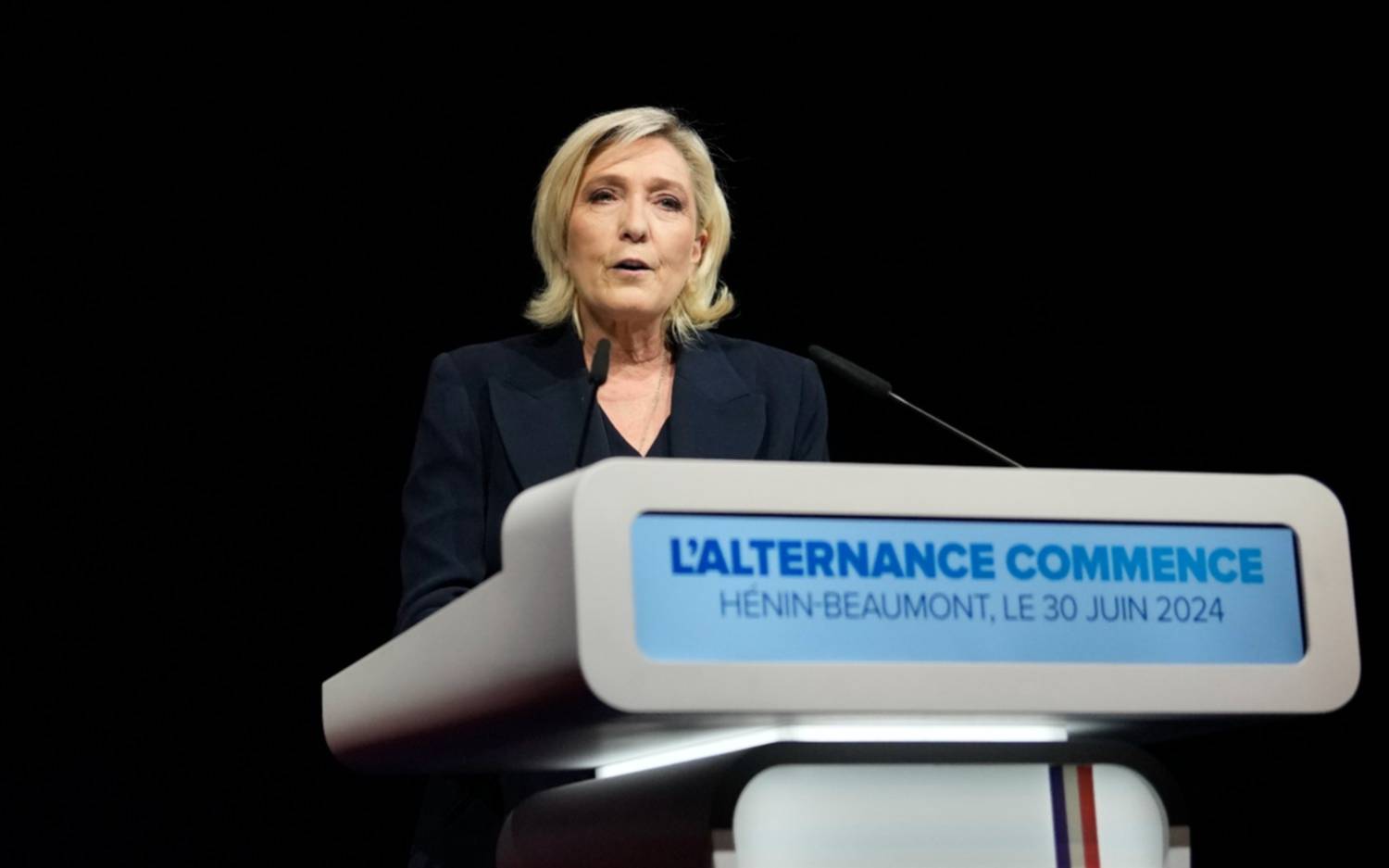 Elecciones en Francia: la derecha obtuvo un triunfo histórico, pero no alcanzó la mayoría absoluta