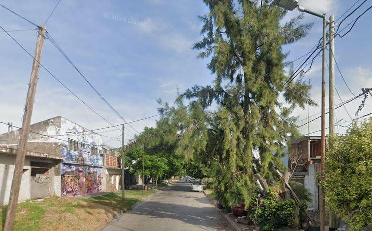 Iba en bicicleta al trabajo y lo interceptaron dos motochorros armados