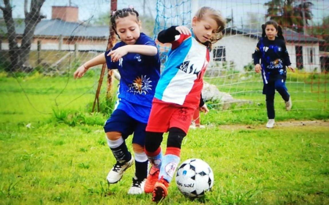 Con aroma de mujer, el fútbol femenino ya es un clásico: el nuevo suple EL DIA, desde mañana