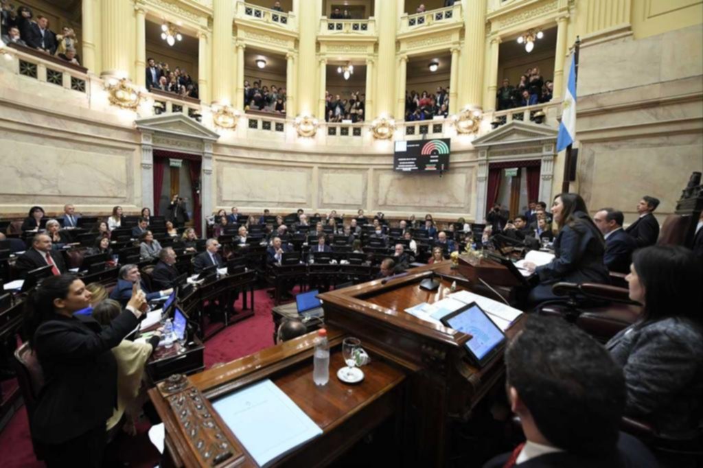 Los senadores cobrarán casi 10 millones de pesos