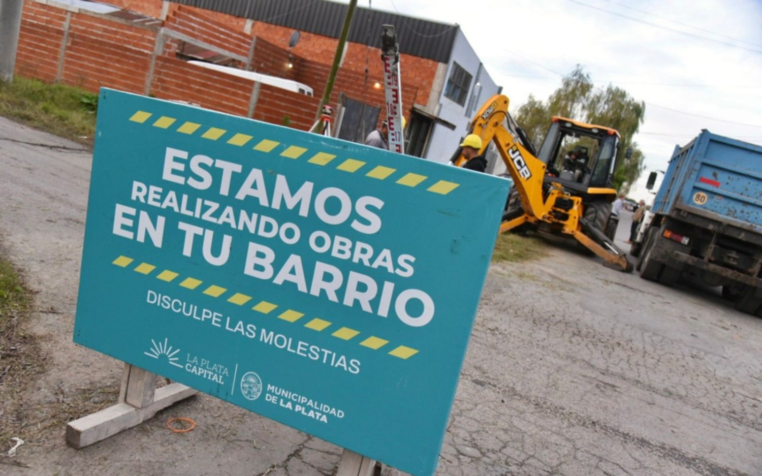 Avanzan obras de pavimentación, mejoras y alumbrado en Villa Castells