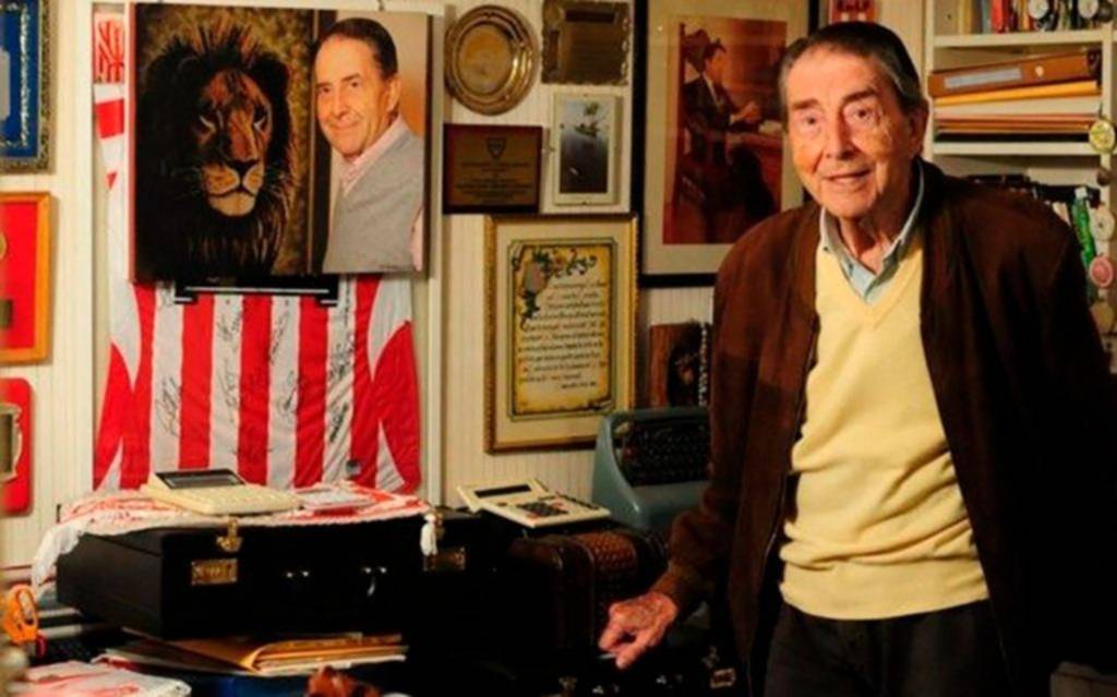 Dolor en La Plata por la muerte del expresidente de Estudiantes Raúl Correbo