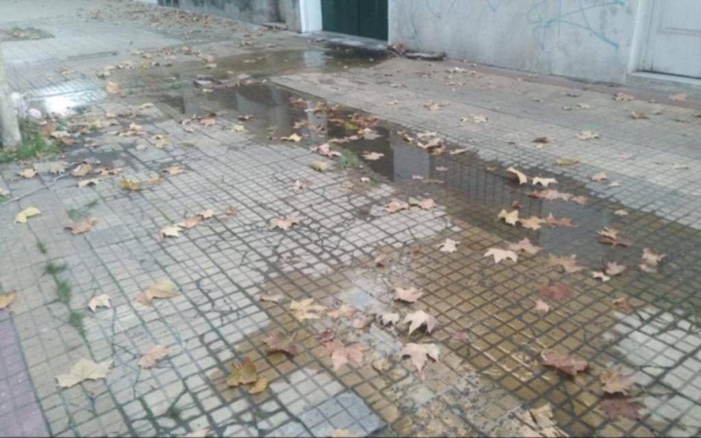 Desde hace dos semanas una pérdida de agua complica en 14, 61 y 62