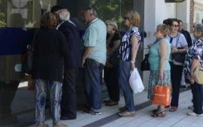 A mediados de mes, semana de tres días en los bancos