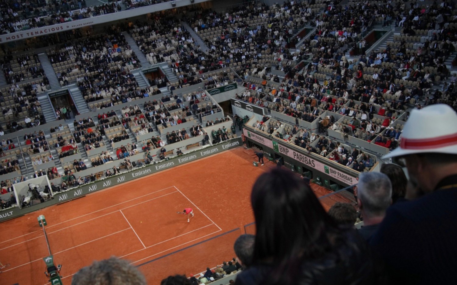 Roland Garros, la Villa, eliminatorias europeas y más para ver por tevé este sábado