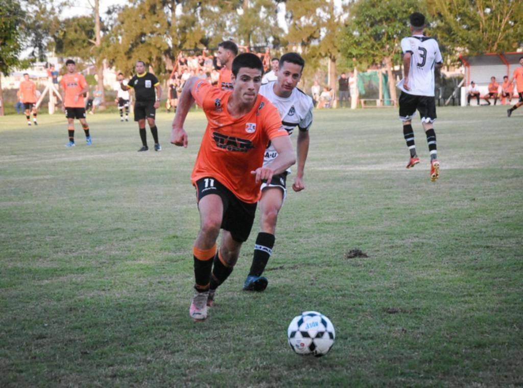 Unidos igualó y sigue en lo más alto del torneo