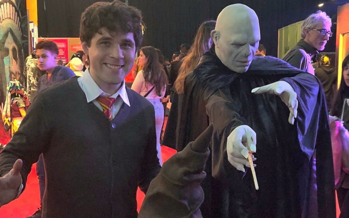"Win-Guardis Leviosa": el platense Agustín Guardis, hoy dedicado al mundo Harry Potter