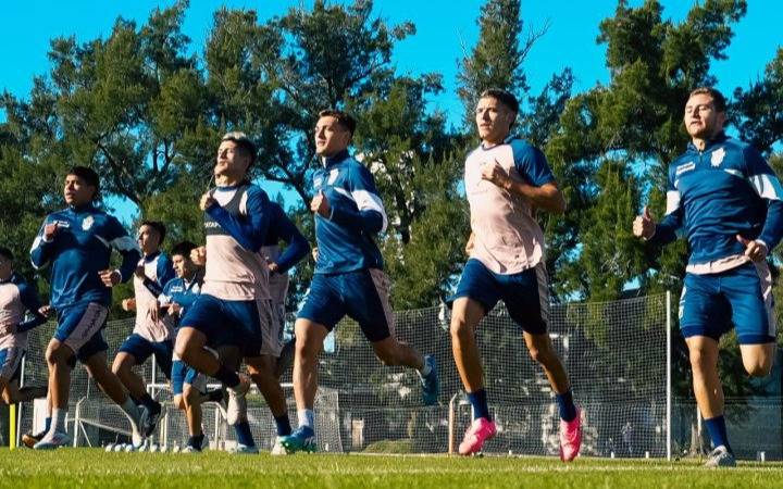 Gimnasia: por una deuda con el plantel, los jugadores evalúan interrumpir la concentración en Abasto