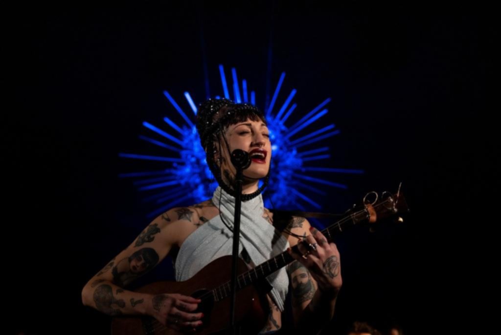 Mel Muñiz en formato dúo: una cita íntima con la música latinoamericana en City Bell
