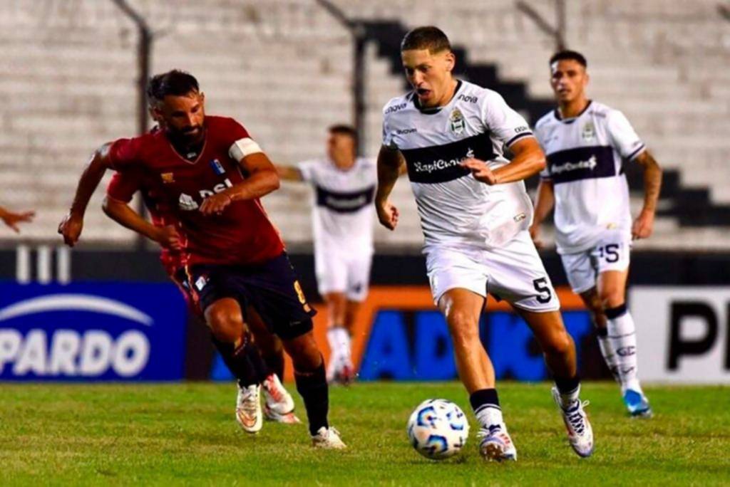 Martín Fernández rescindió contrato y es la primera baja en el Lobo