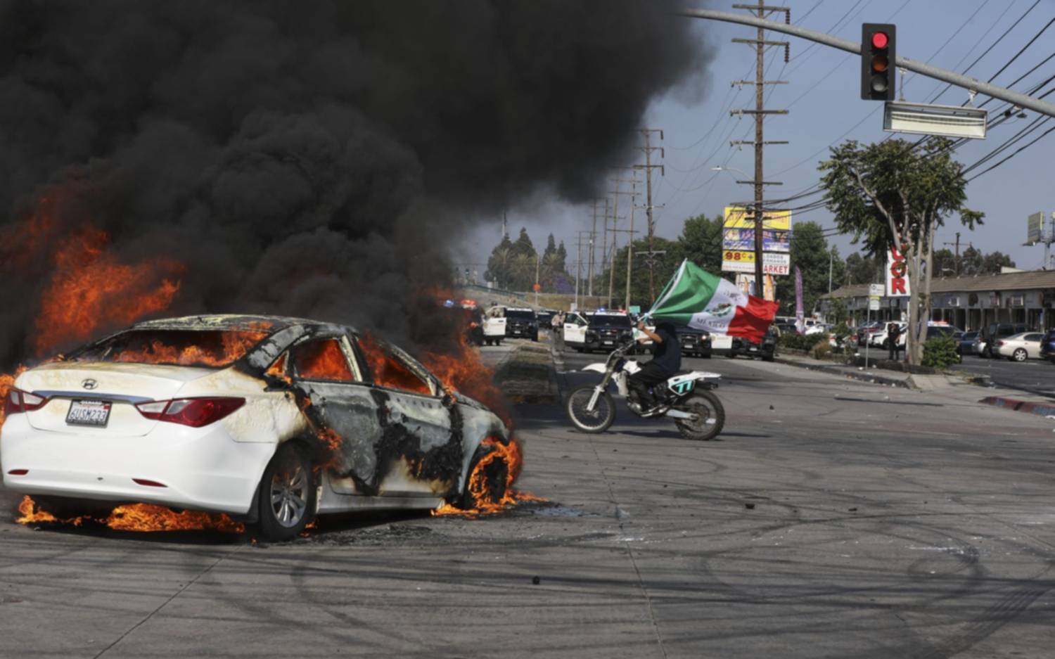 Tensión y protestas en California: juez federal rechazó intento de suspender el pliegue militar