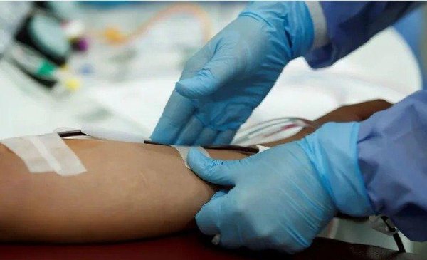 Según los médicos, la crisis en la salud ya limita las prestaciones