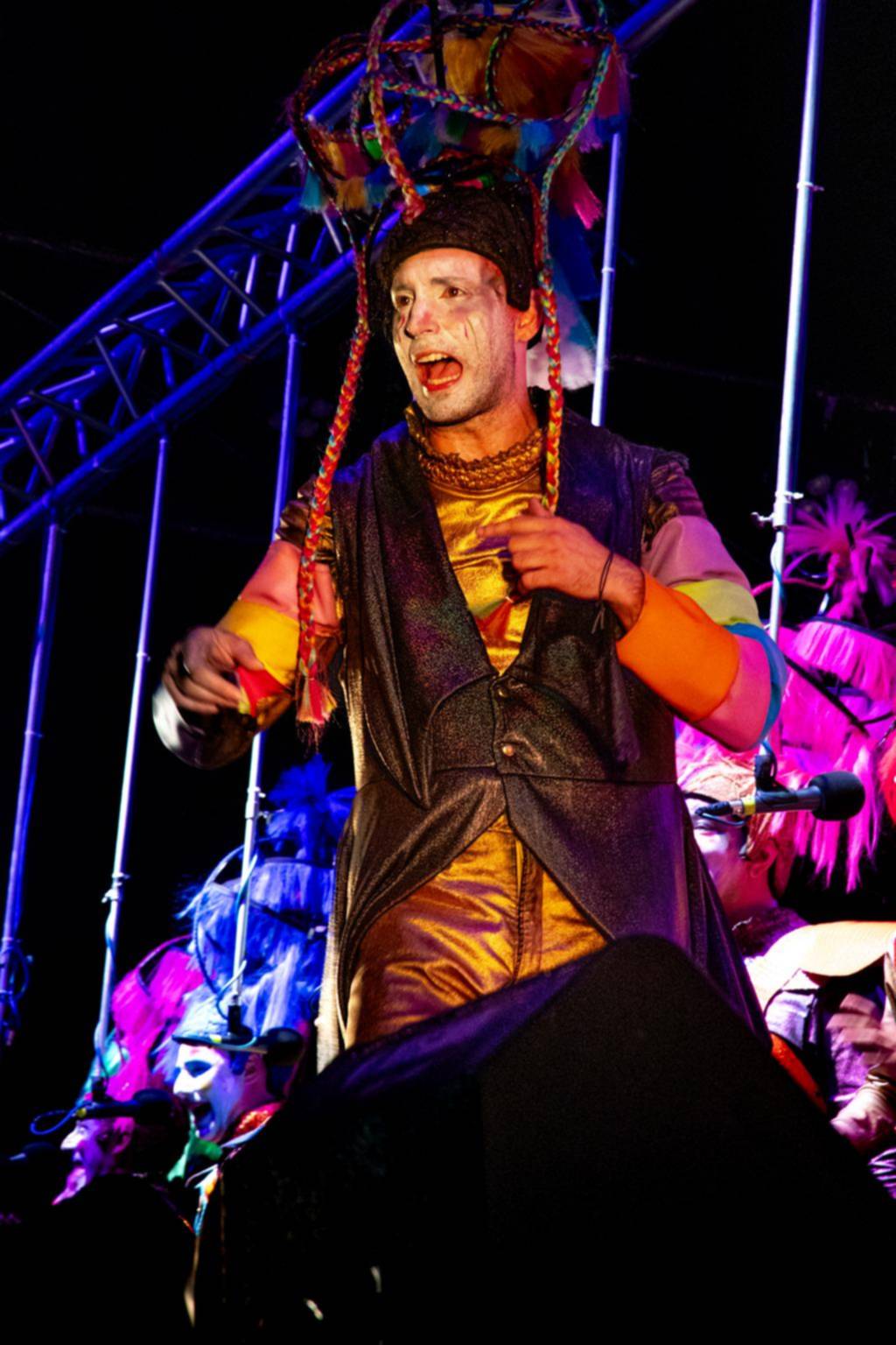 Una murga centenaria llega a la Ciudad