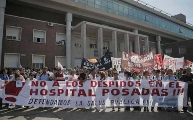 El Gobierno despidió a 110 trabajadores del Hospital Posadas