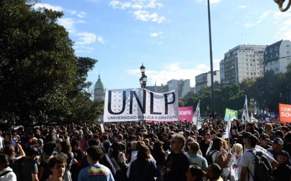 Miércoles 25 de junio, posible fecha para la nueva Marcha Federal Universitaria