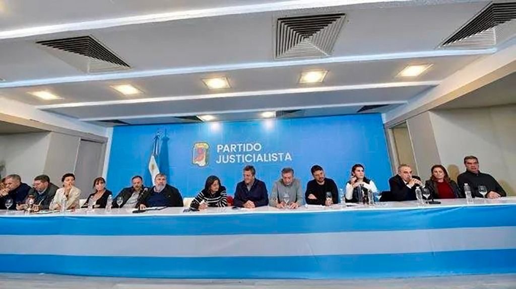 Cumbre del Partido Justicialista para respaldar a Cristina Kirchner, pero sin la presencia de Kicillof