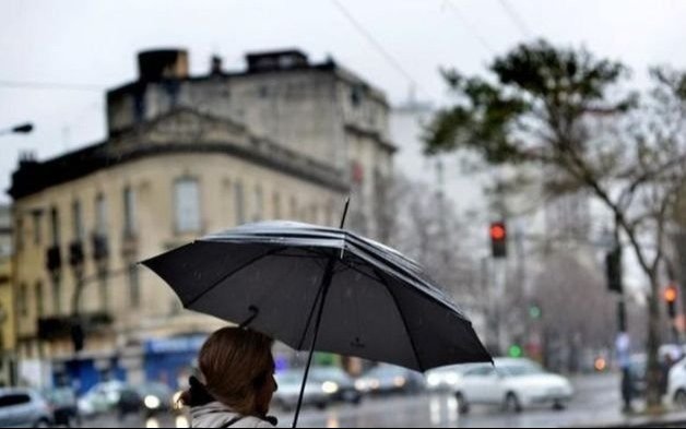La semana cierra con mal tiempo: ¿a qué hora llegan las lluvias a La Plata, según el SMN?