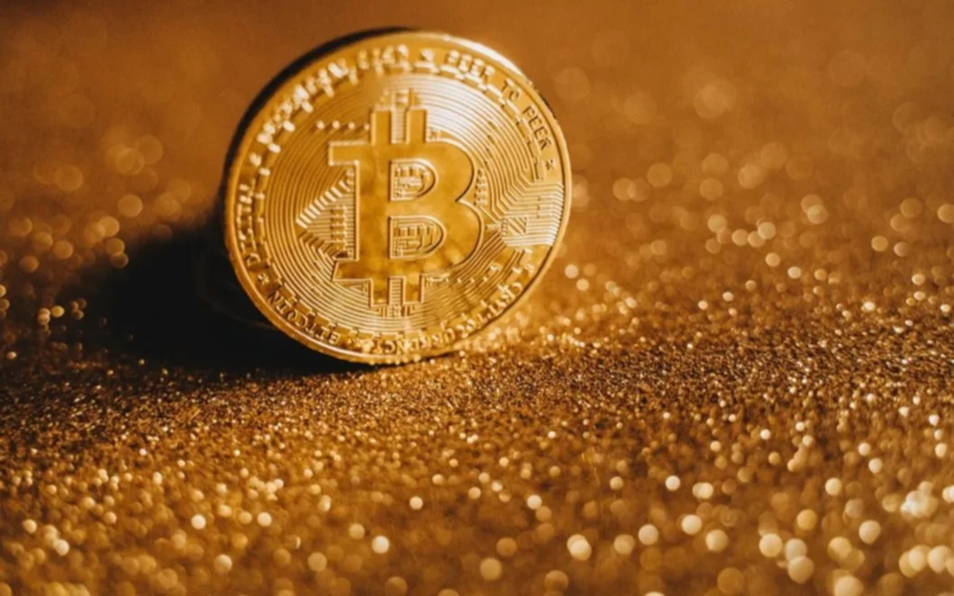 Lo viejo funciona ante el clima bélico en Medio Oriente: retroceden las criptomonedas y sube el oro