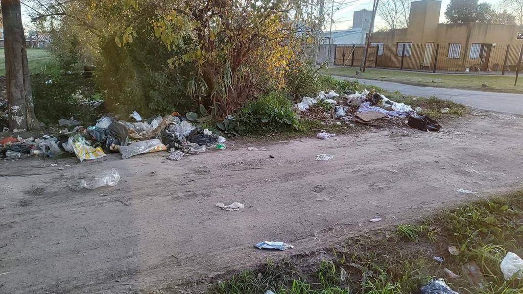 En San Carlos llevan cuatro años de reclamo por un basural en 142 y 34