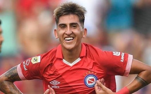 Freno al interés del Bicho por el otro 50% de Lescano