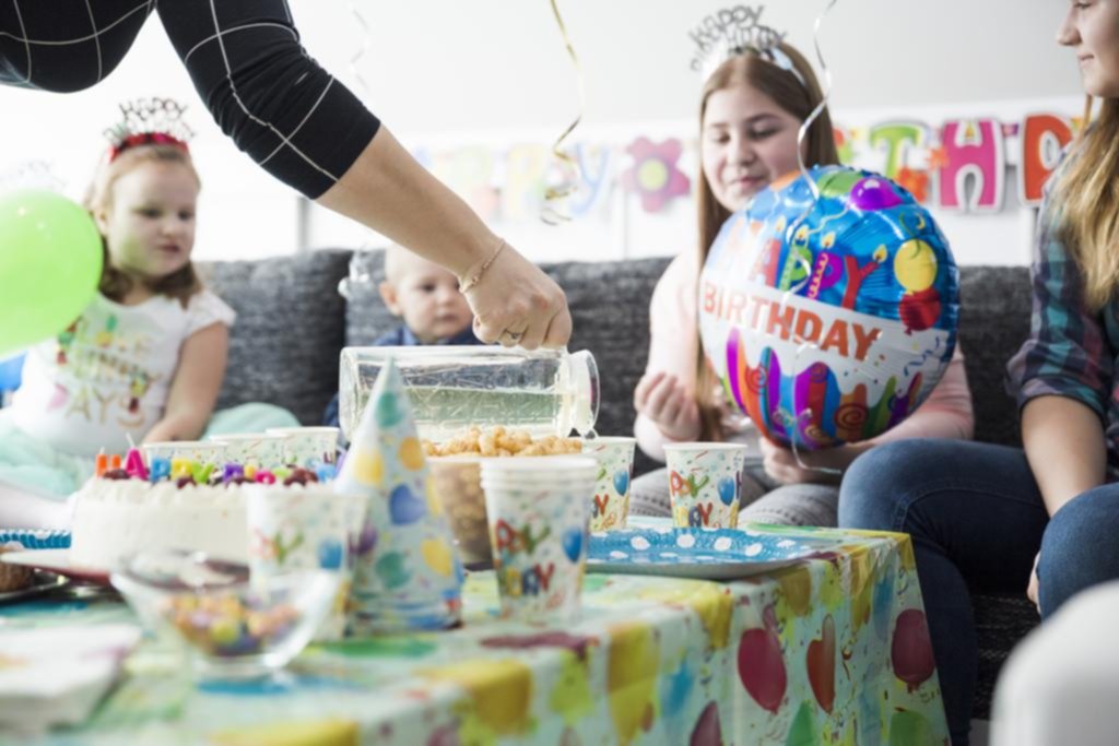Cumpleaños infantiles: aportan las calorías de un día