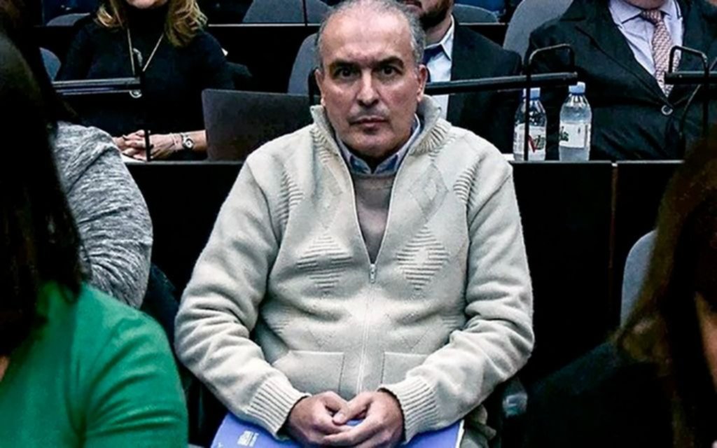 José López se entregó y quedó detenido en Ezeiza
