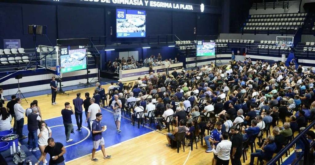 En Gimnasia hay acuerdo por la Asamblea, pero no pusieron fecha: ¿qué se busca reformar del Estatuto?