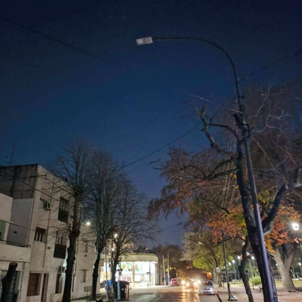 Piden la reparación de las luminarias públicas en la zona de Plaza España