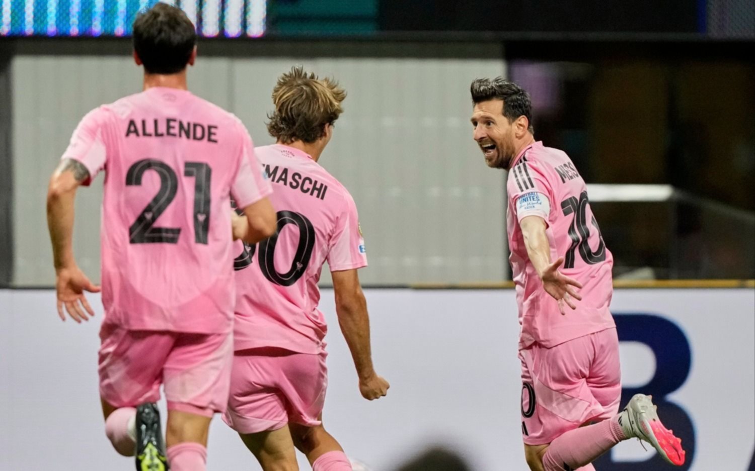 Con una genialidad de Messi, el Inter Miami venció 2 a 1 al Porto en el Mundial de Clubes: el golazo de tiro libre