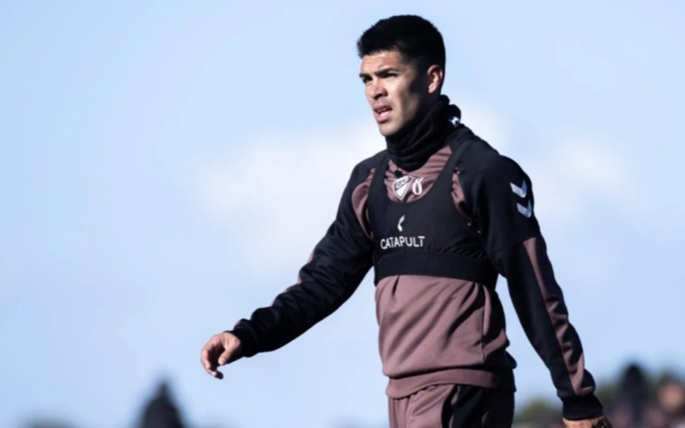 Mientras Gimnasia lo desea, Fernándo Juárez será evaluado por el Kily González