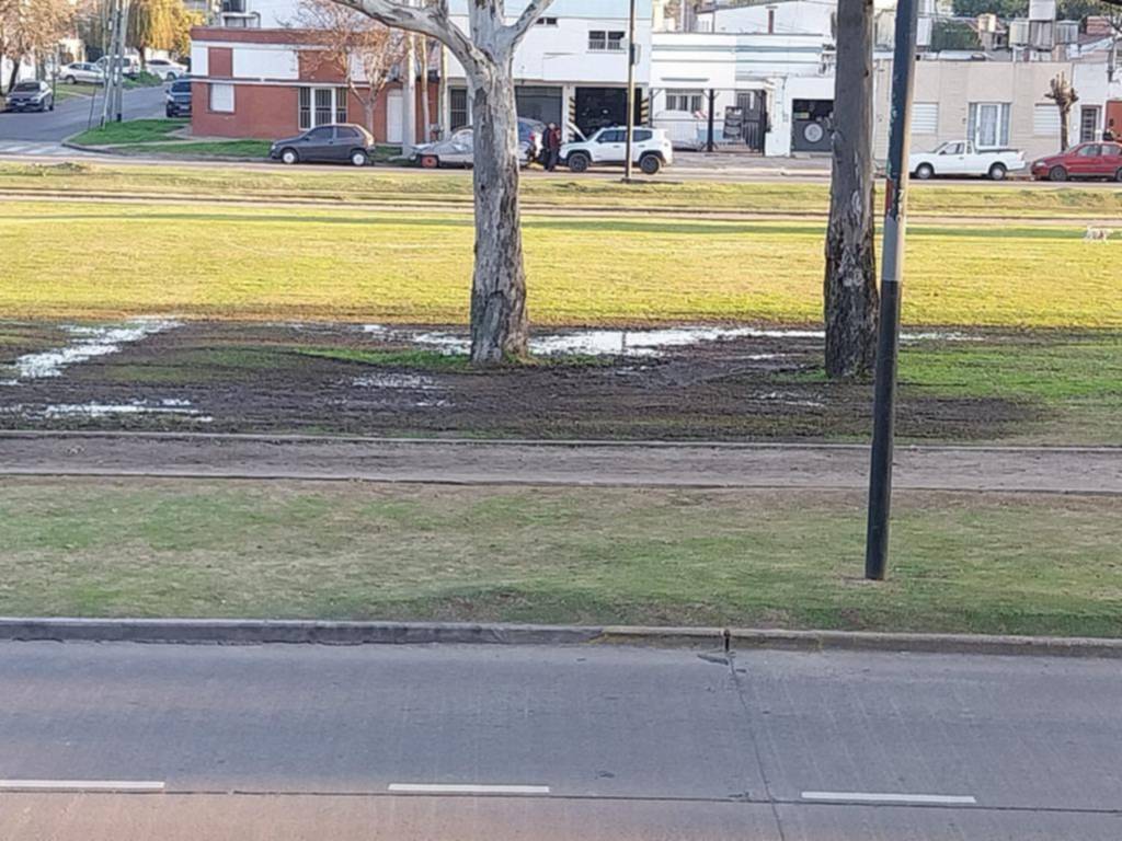 Laguna en la avenida Circunvalación, en pleno circuito aeróbico