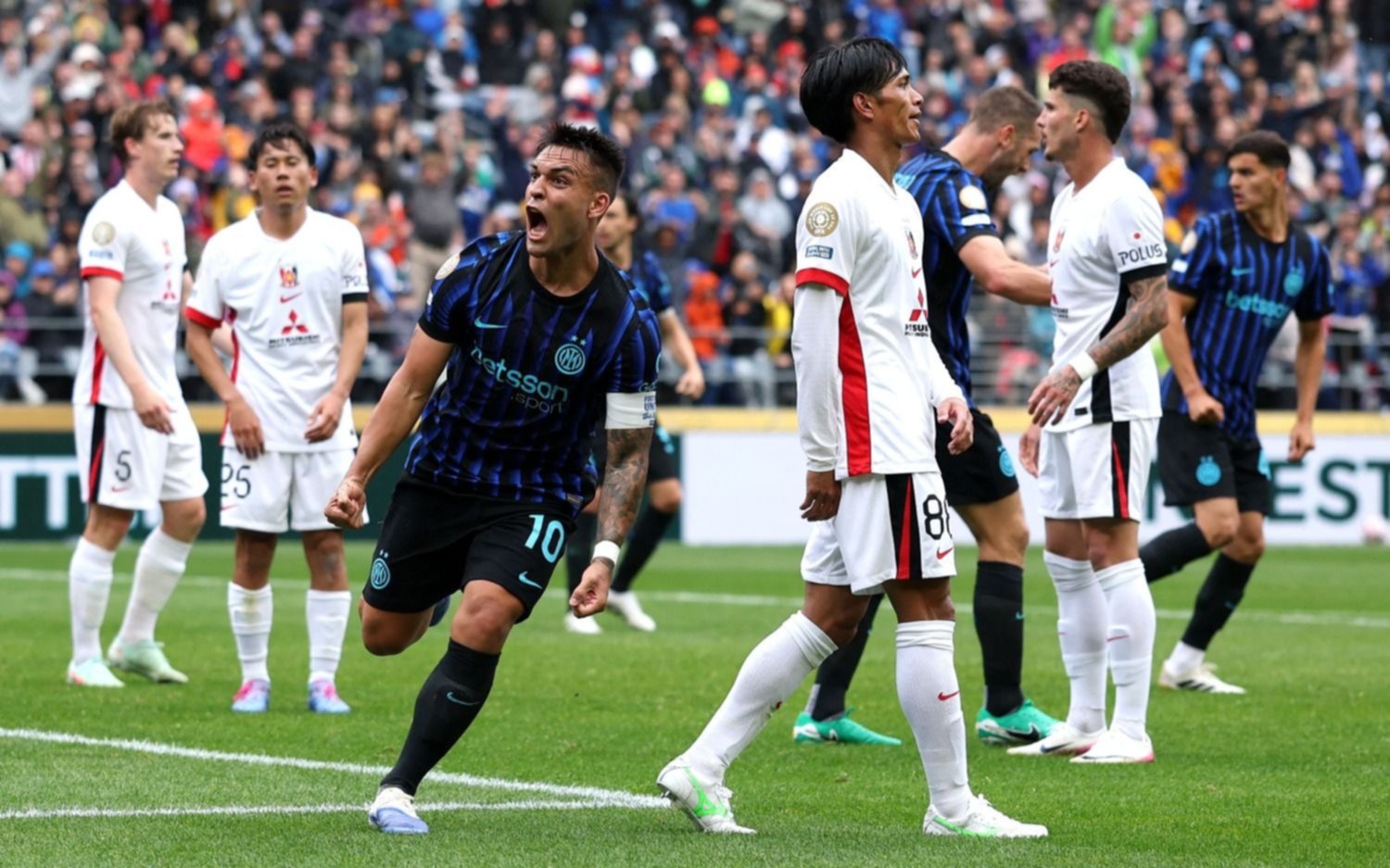 El Inter Milan de Lautaro Martínez se despabiló, venció 2 a 1 a Urawa Red Diamonds y acaricia la clasificación a octavos del Mundial de Clubes