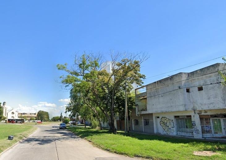 Salvaje golpiza a un ciclista en medio de un asalto
