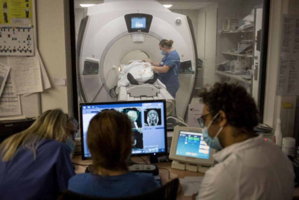 El cerebro post Covid: detectan atrofias tras la infección
