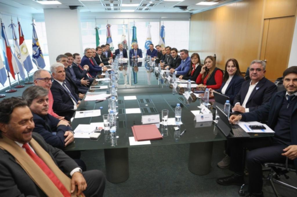 Los gobernadores y la Rosada, lejos de un acuerdo por los fondos