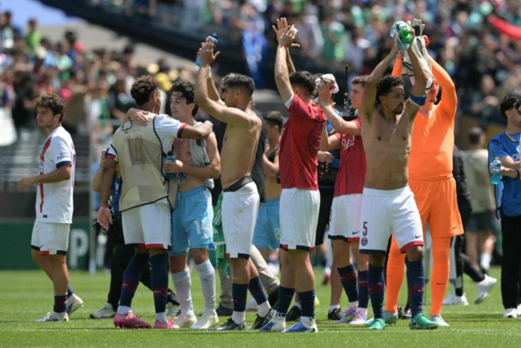 PSG ganó y se quedó con el primer puesto del Grupo B
